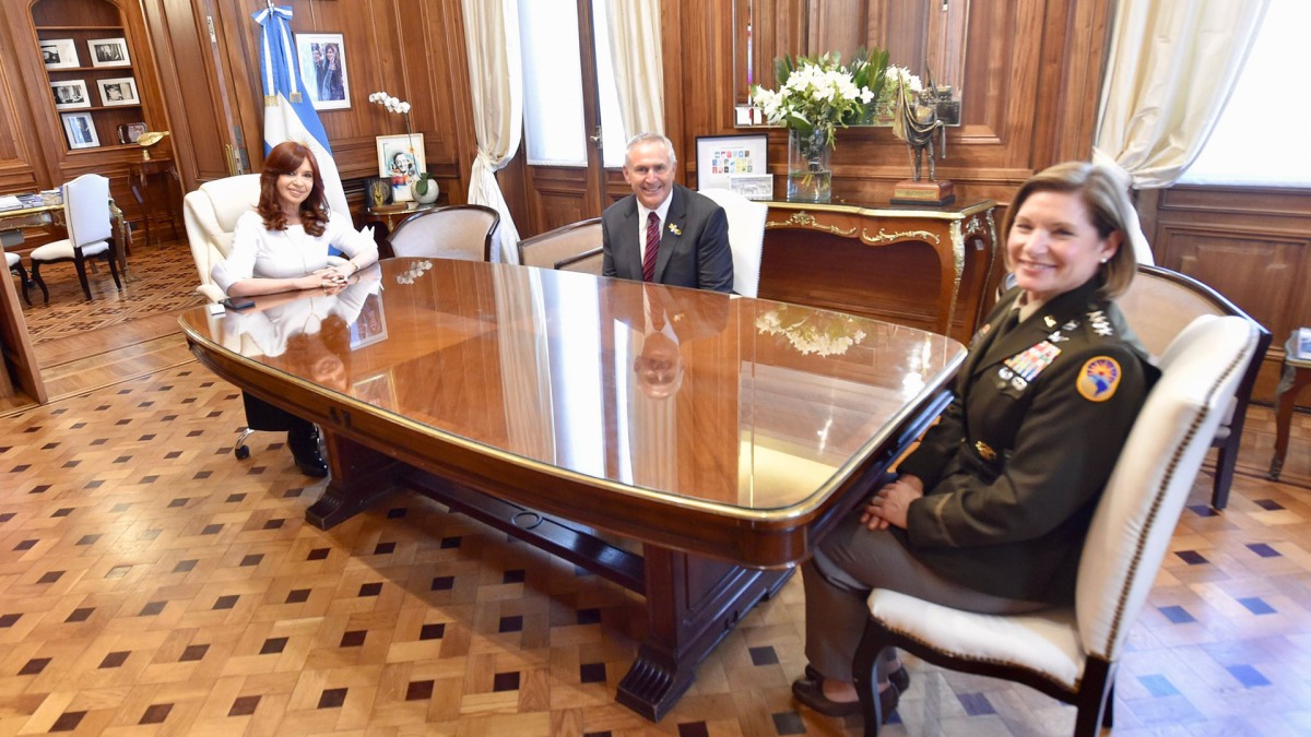 El presidente de Argentina fue el último de América Latina en oponerse al envío de armas a Ucrania para la guerra con Rusia